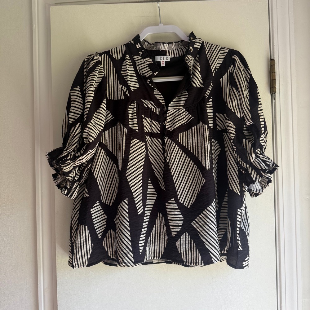TCEC Black White Geometric Abstract Ruffle Neck Puff Sleeve Blouse Large CT9288